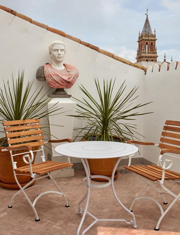 Triana House Bed & Breakfast Seville Exterior photo